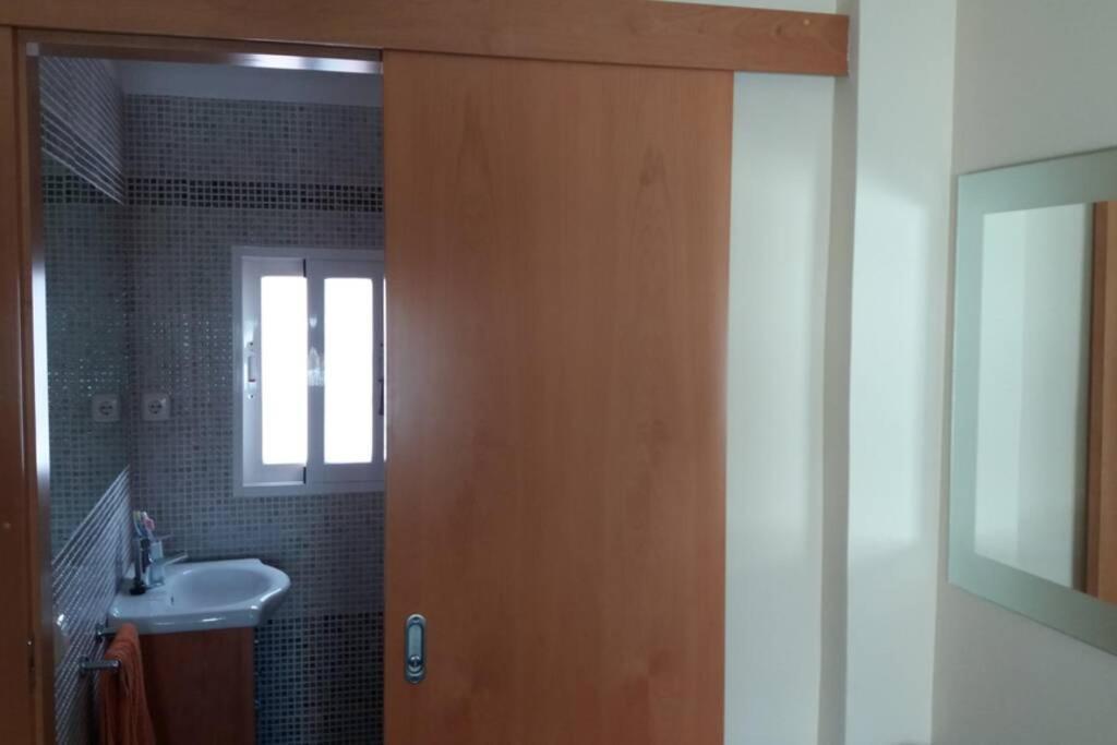 Estudio Recien Reformado Muy Cerca Del Mar Playa de Gandia Luaran gambar